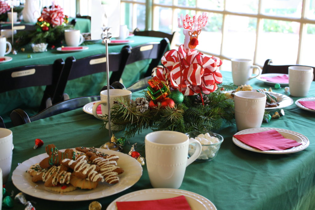 cocoa with santa table setting
